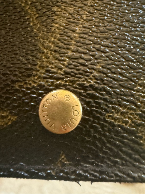 Louis Vuitton Black Monogram Snap-Button Detail - Picture 12 of 14